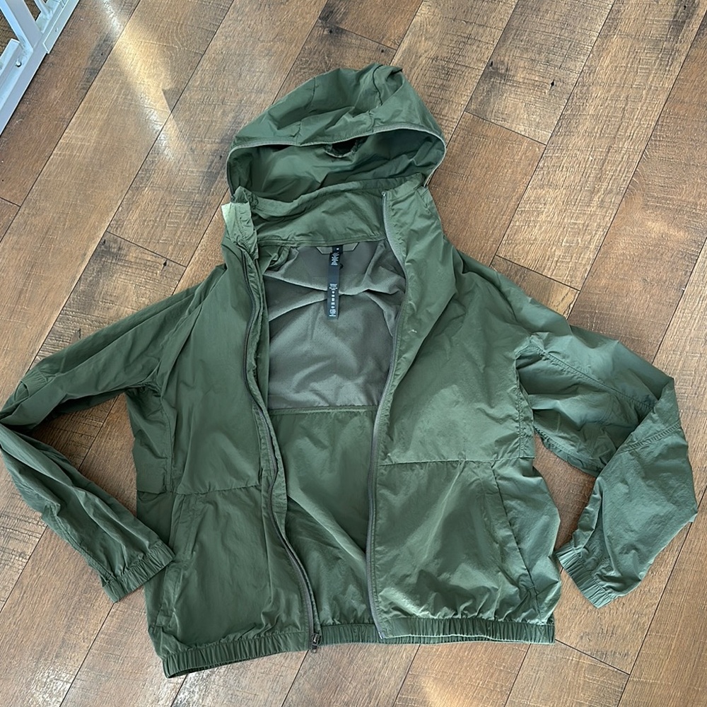 Lululemon Green Hooded WindbreakerJacket